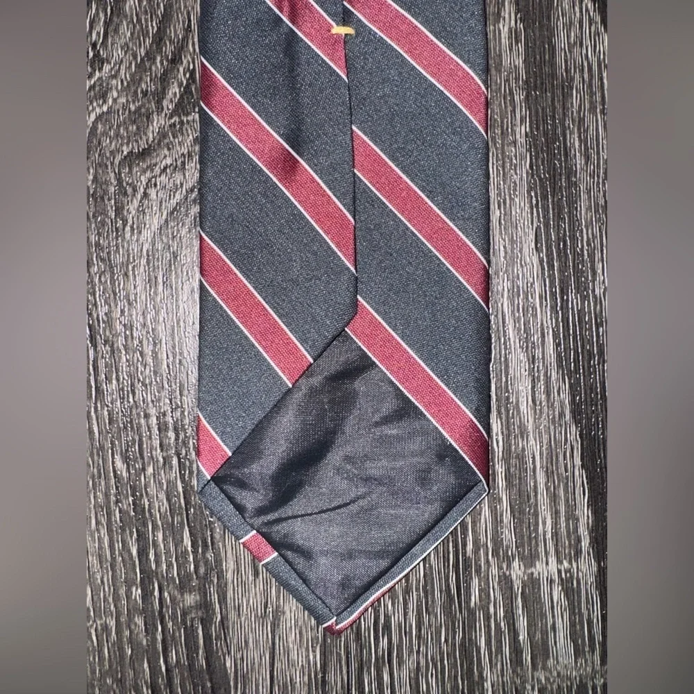 Oscar de la Renta Vintage Charcoal and Burgundy Striped Tie